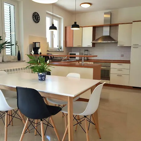 Ferienhaus Holiday With Private Pool Surrounded With Nature